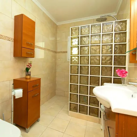 Alexia By Interhome