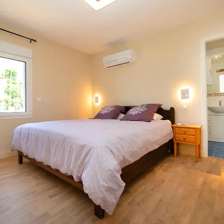Alexia By Interhome